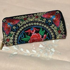 ❤️ Butterfly and Floral Embroidered Black Cutch Wallet